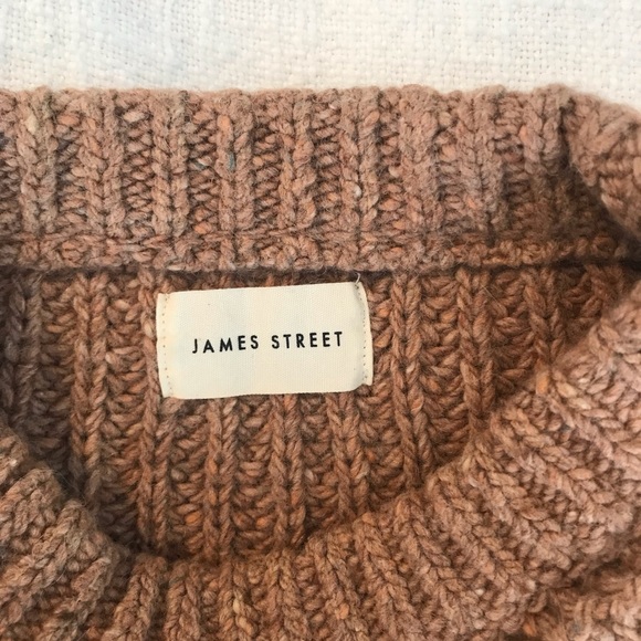 *SOLD* James Street Co. Lowe Chunky Pullover - Picture 6 of 8